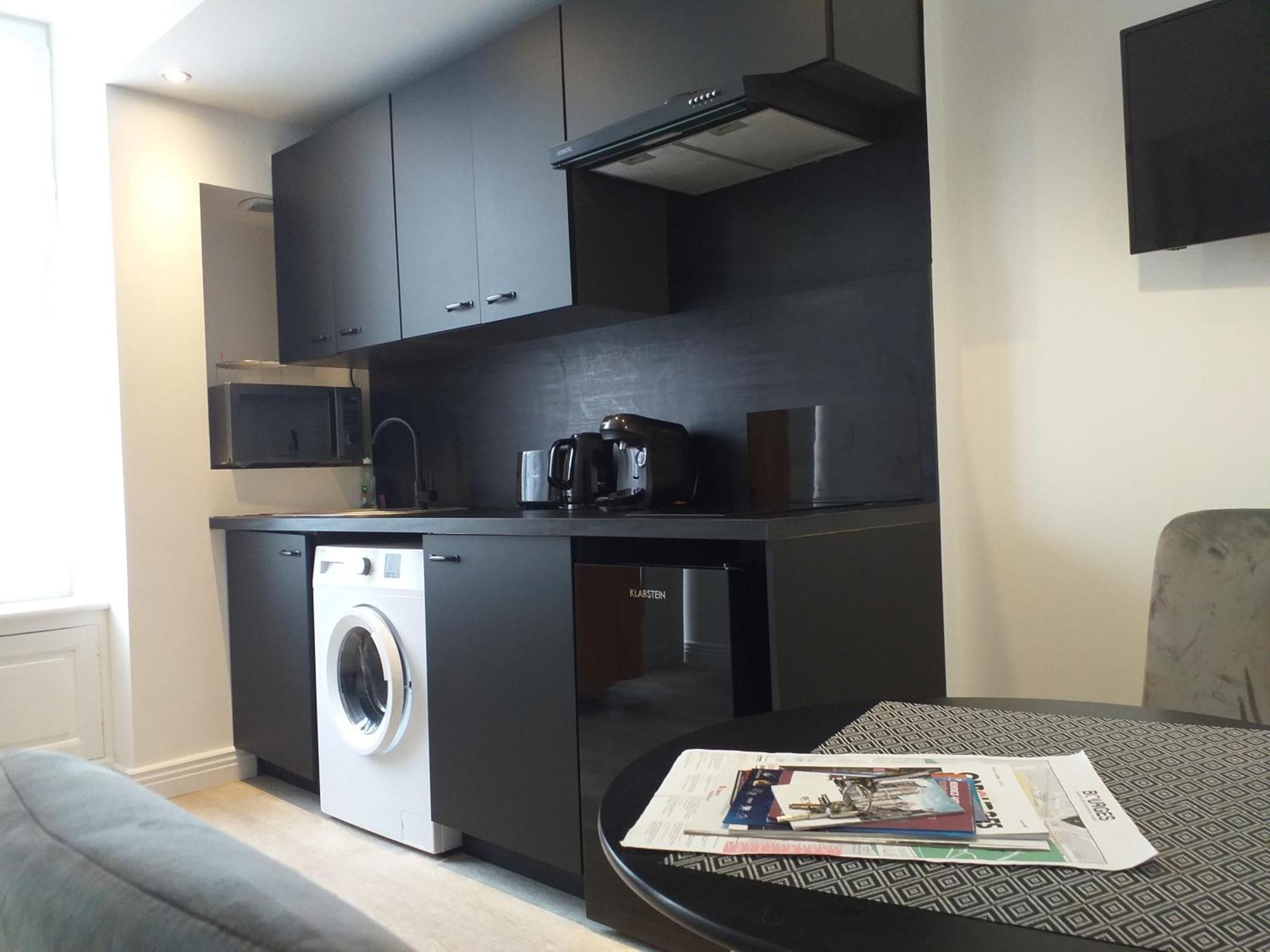 Les Volets Bleus - Deux Appartements Et Un Studio, Jardin Bourges Rum bild
