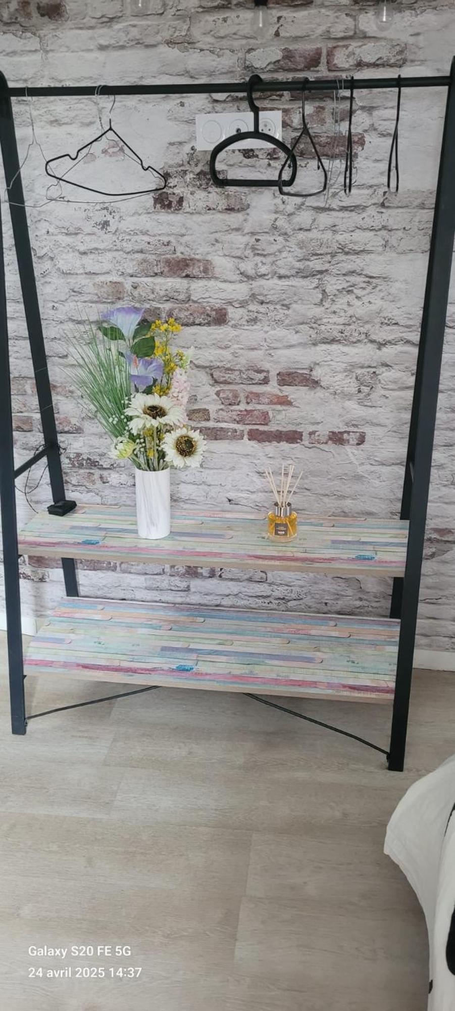 Les Volets Bleus - Deux Appartements Et Un Studio, Jardin Bourges Exteriör bild
